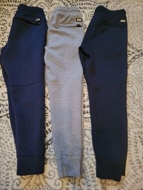 American Eagle Mens Joggers in Blue, Gray & Navy lot Of 3 Pants